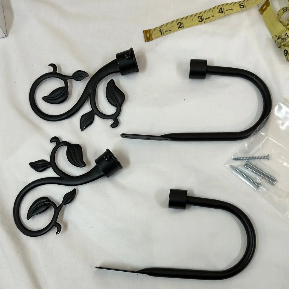Stylish Black Leaf Wall Drapery Curtain Holdback Tieback Hooks Set of 2